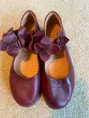 Women’s Burgundy Floral Ankle-Strap Ballet Flat